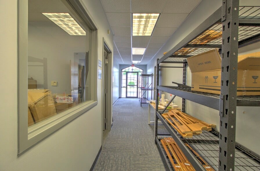 More Photos Of 366 N Portland Way, Galion Medical For Lease