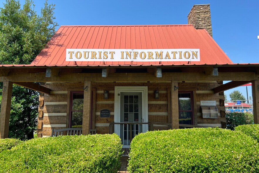 More Photos Of 81 Steele Rd, Franklin Office For Lease