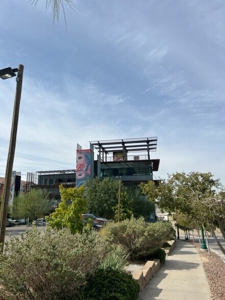 More Photos Of 110 Montecillo Blvd, El Paso Loft Creative Space For Lease