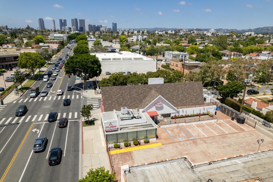 More Photos Of 8925 W Olympic Blvd, Beverly Hills Storefront Retail Office For Sale