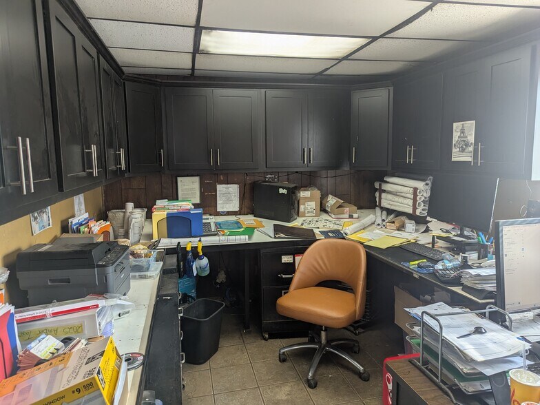 More Photos Of 16101 Construction Cir W, Irvine Warehouse For Lease