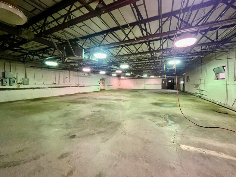 More Photos Of 1175 Bragg St, Honeoye Falls Warehouse For Sale