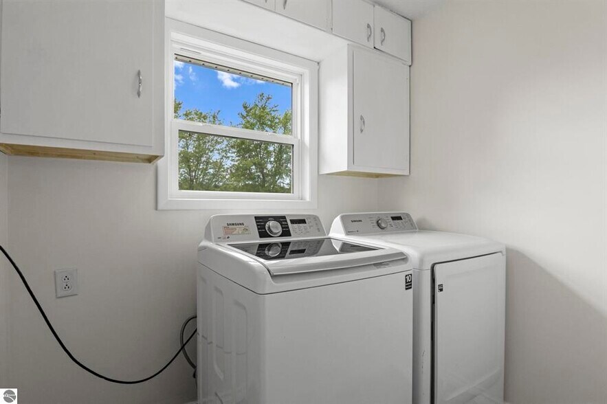 More Photos Of 3066 S M 37, Traverse City Self Storage For Sale