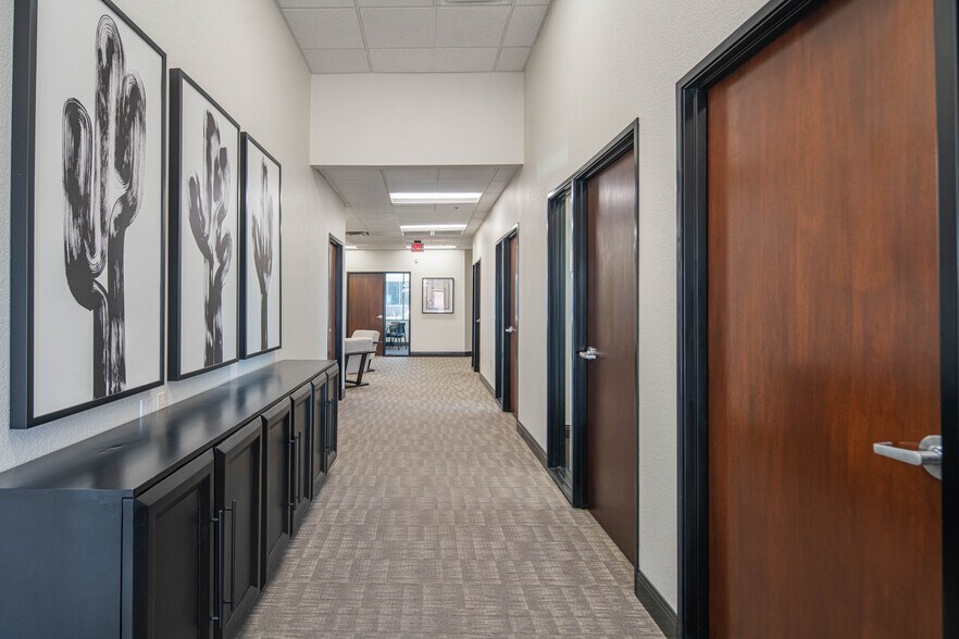 More Photos Of 12515 W Bell Rd, Surprise Office For Lease