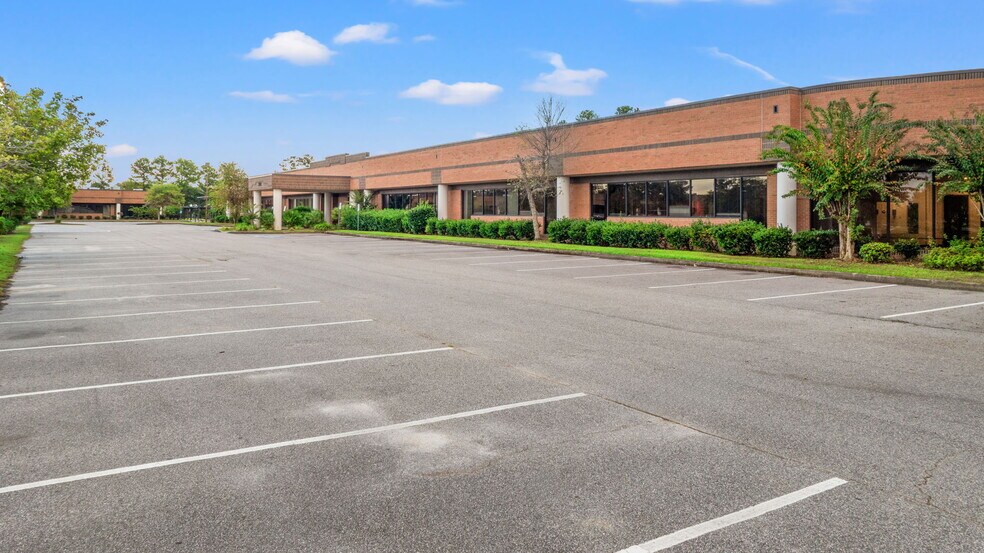 More Photos Of 8733 Highway 17 Byp S, Myrtle Beach Office For Lease