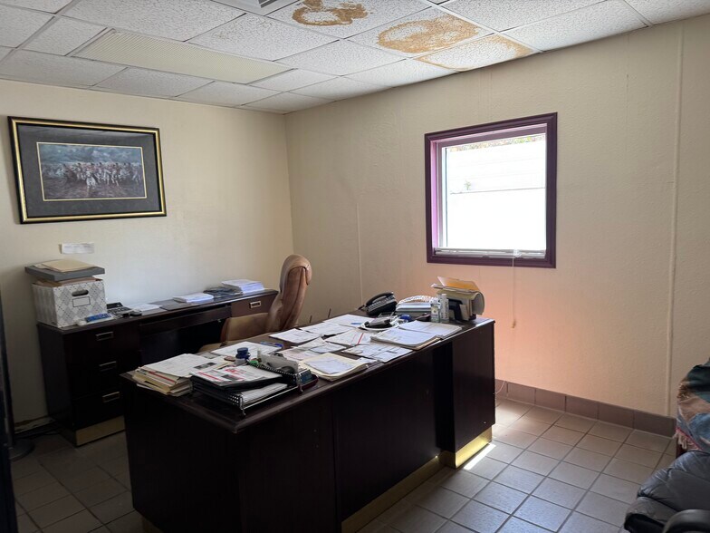 More Photos Of 9322 LBJ Fwy, Dallas Fast Food For Lease