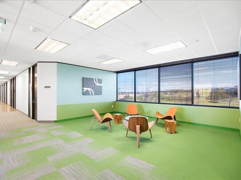 More Photos Of 600 E John Carpenter Fwy, Irving Office For Lease