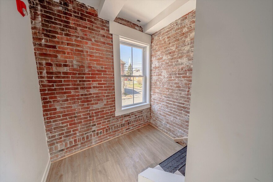 More Photos Of 37-39 E Main St, Searsport Storefront Retail Office For Sale