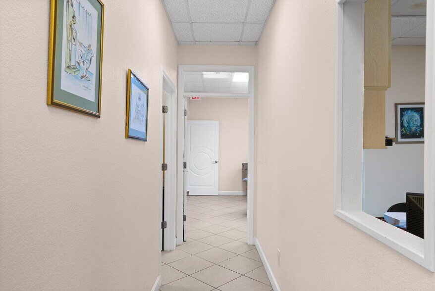 More Photos Of 611 Druid Rd E, Clearwater Medical For Sale