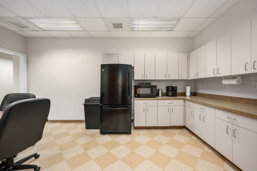 More Photos Of 415-417 Wolfe St, Fredericksburg Medical For Lease