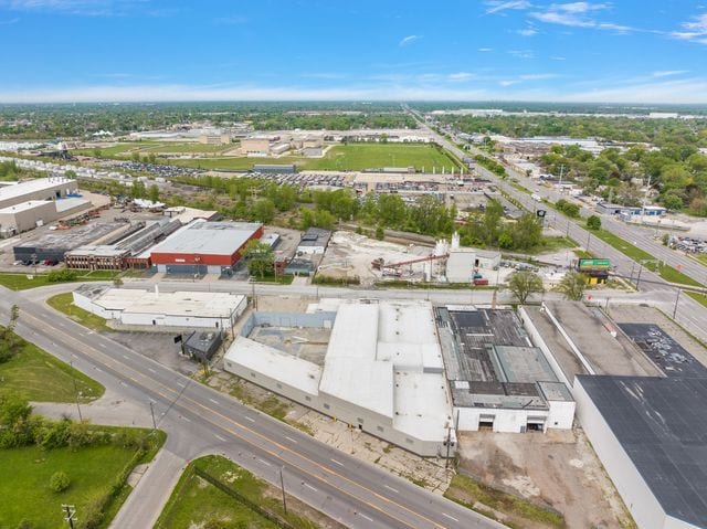 More Photos Of 20530 Hoover Rd, Detroit Warehouse For Lease