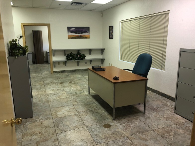 More Photos Of 175 E Reno Ave, Las Vegas Specialty For Lease