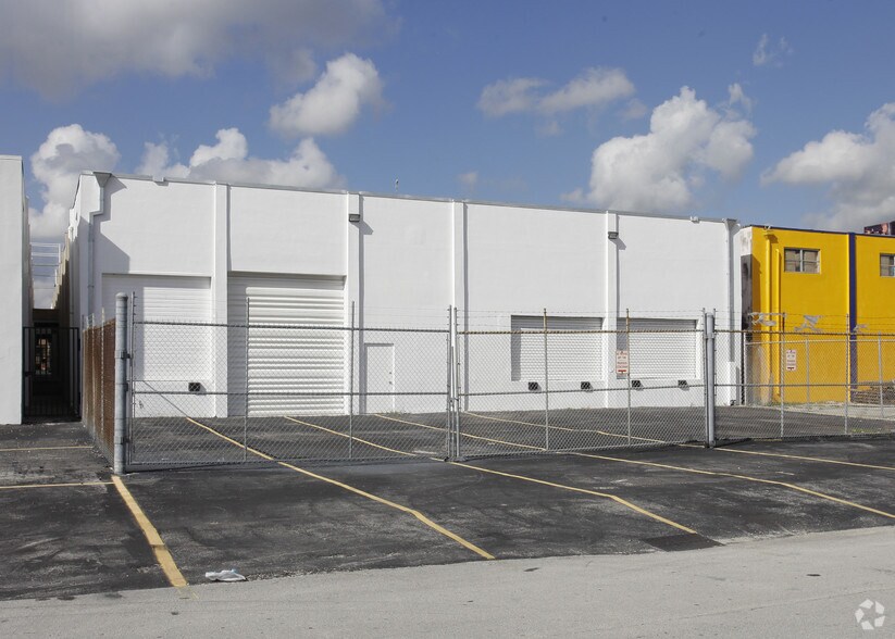 More Photos Of 7345 W 20th Ave, Hialeah Warehouse For Lease