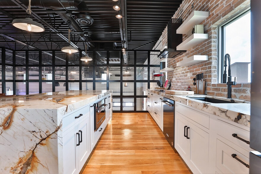 More Photos Of 1435 FM 1463 Rd, Katy Showroom For Sale