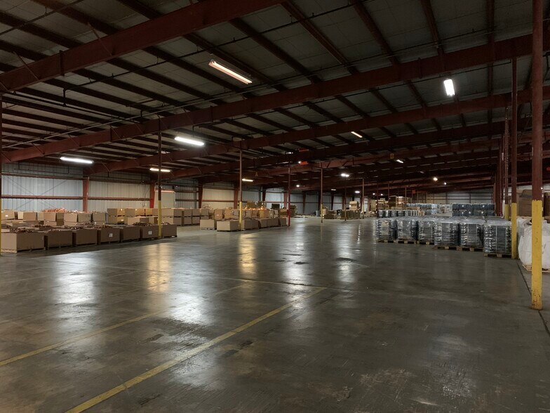More Photos Of 710 Campbell Dr, Greeneville Warehouse For Lease