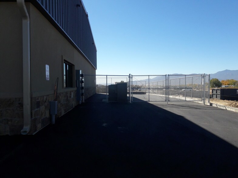 More Photos Of 7363 McClain Pt, Colorado Springs Warehouse For Lease