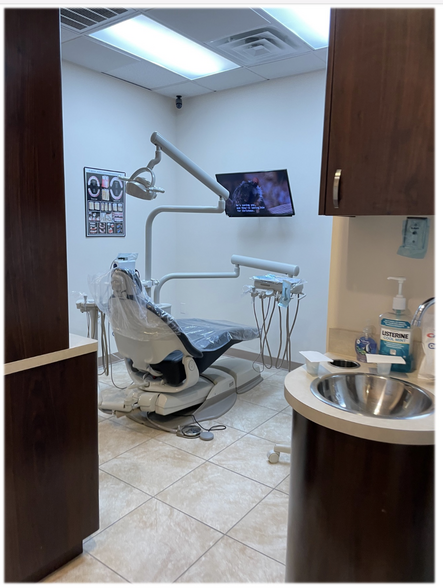 More Photos Of 8619 Broadway St, Pearland Medical For Lease