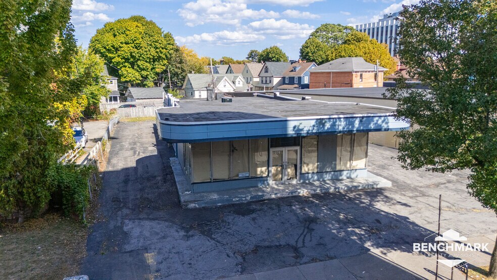 More Photos Of 266-270 Monroe Ave, Rochester Storefront Retail Office For Lease