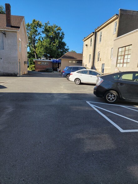 More Photos Of , Hackensack Unknown For Sale