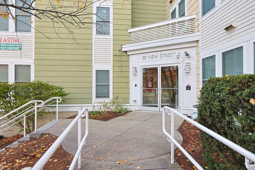 More Photos Of 87 New St, Cambridge Apartments For Sale