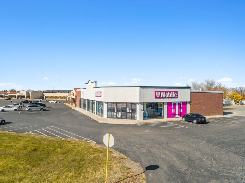 More Photos Of 2288 E Main St, Cortez Storefront For Lease