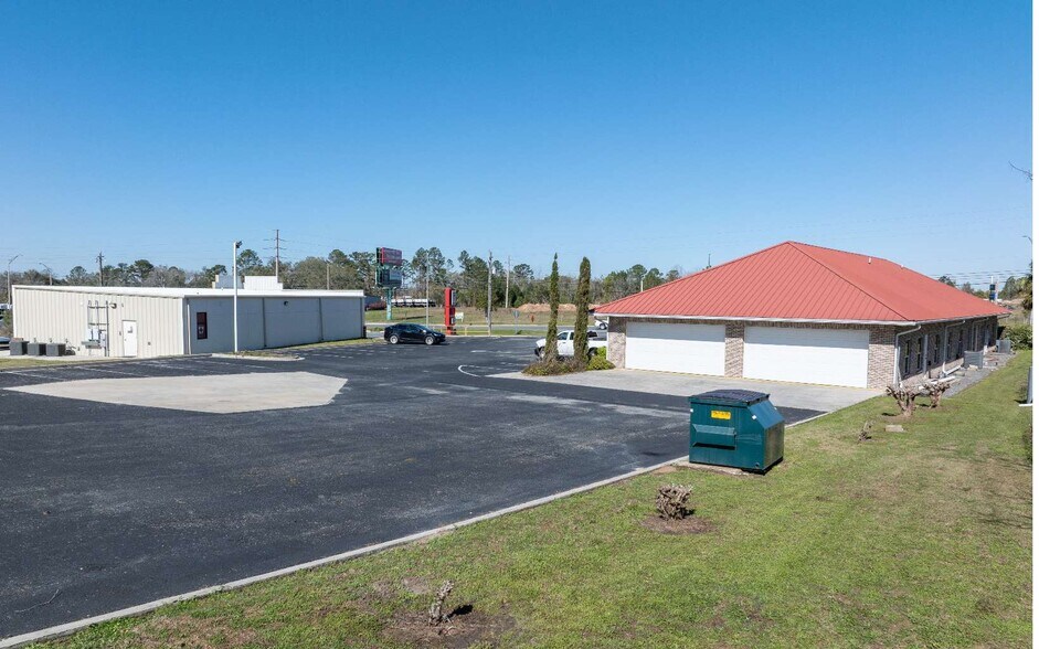 More Photos Of 1720 N Ohio Ave, Live Oak Office For Sale