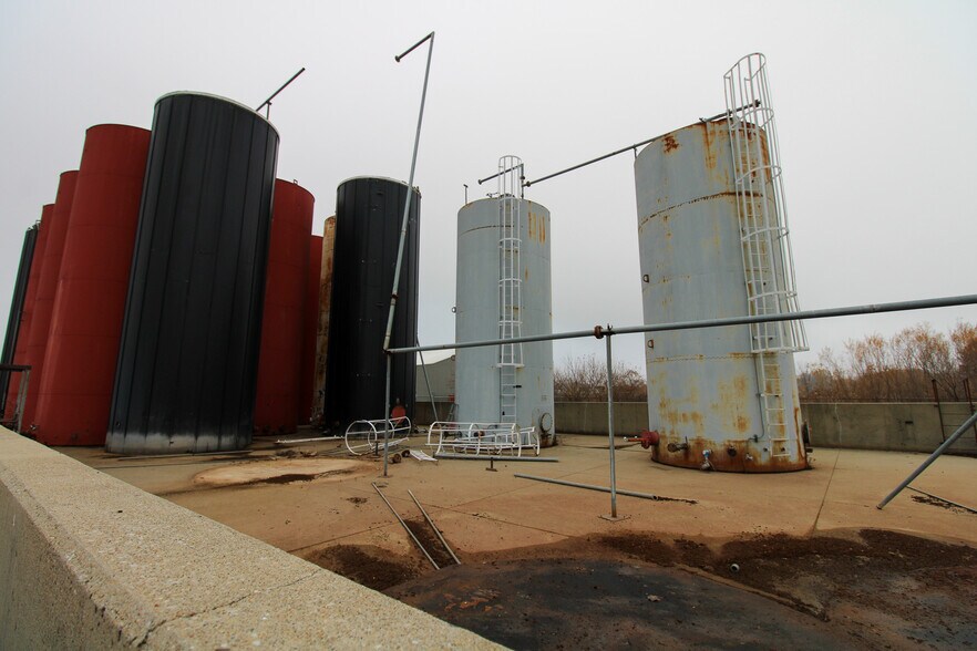 More Photos Of 7350 State Route 111, South Roxana Industrial For Sale