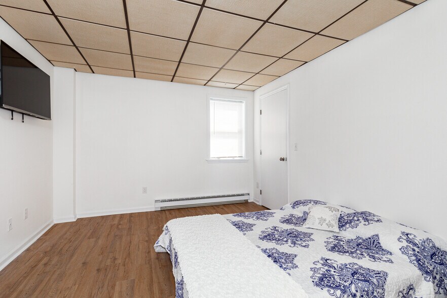 More Photos Of 48 Columbia St, Poughkeepsie Apartments For Sale