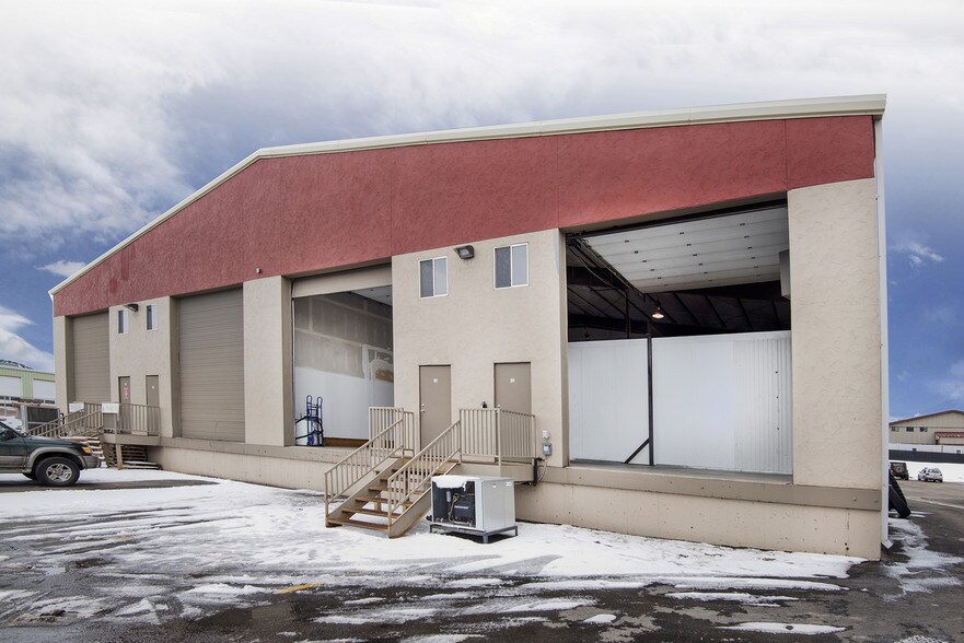 More Photos Of 101 Airpark, Gypsum Warehouse For Lease