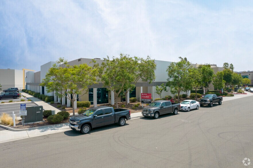 More Photos Of 1250 Pacific Oaks Pl, Escondido Research And Development For Lease