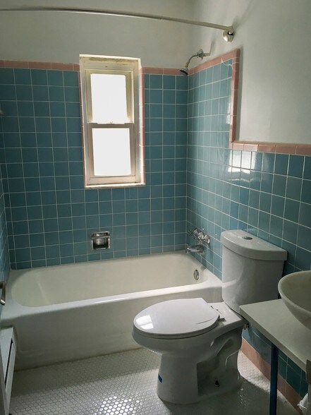 More Photos Of 4344 Kirby Ave, Cincinnati Apartments For Sale