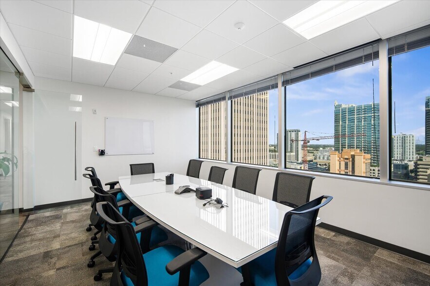 More Photos Of 201 E Kennedy Blvd, Tampa Office For Lease