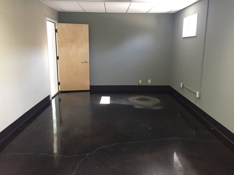 More Photos Of 1161 E Main St, Chattanooga Office For Lease