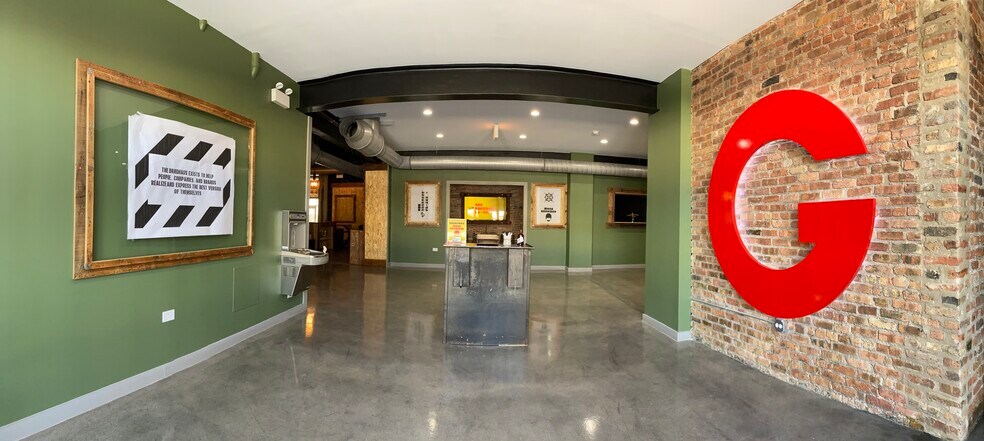 More Photos Of 1727 W 21st St, Chicago Office For Lease