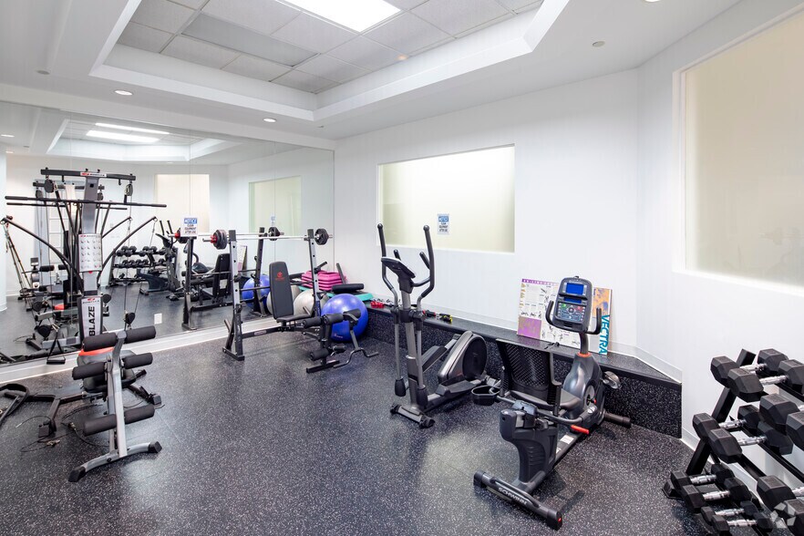 More Photos Of 5500 N Service Rd, Burlington Office For Lease