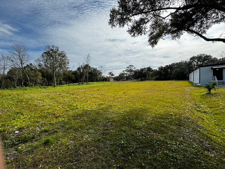 More Photos Of 290 N Rodriguez St, Saint Augustine Warehouse For Lease