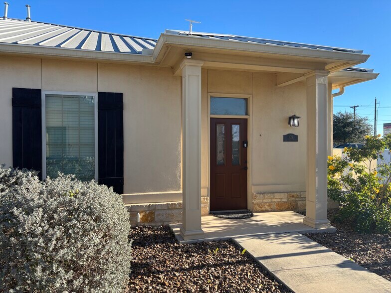 Primary Photo Of 1067 Fm 306, New Braunfels Medical For Lease