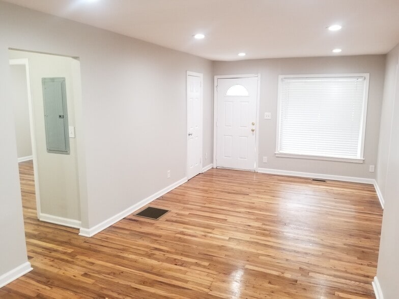 More Photos Of ,  Unknown For Sale