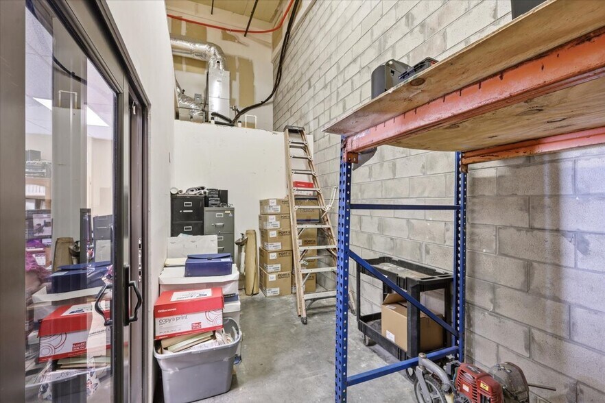 More Photos Of 1220 Biscayne Blvd, Deland Warehouse For Sale