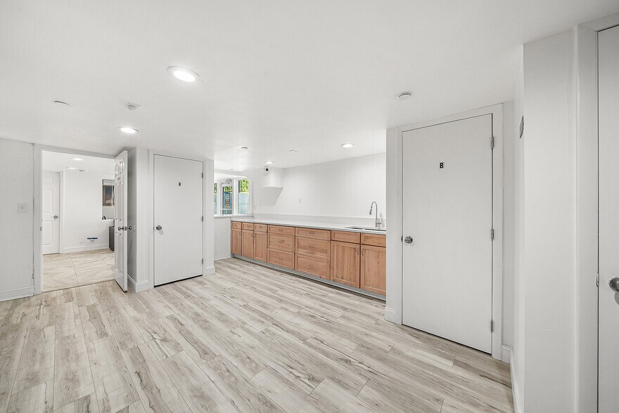 More Photos Of 112 SE 10th St, Delray Beach Office Residential For Sale