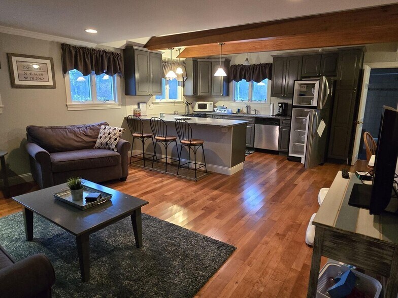 More Photos Of 5030 State Hwy, Eastham Freestanding For Sale