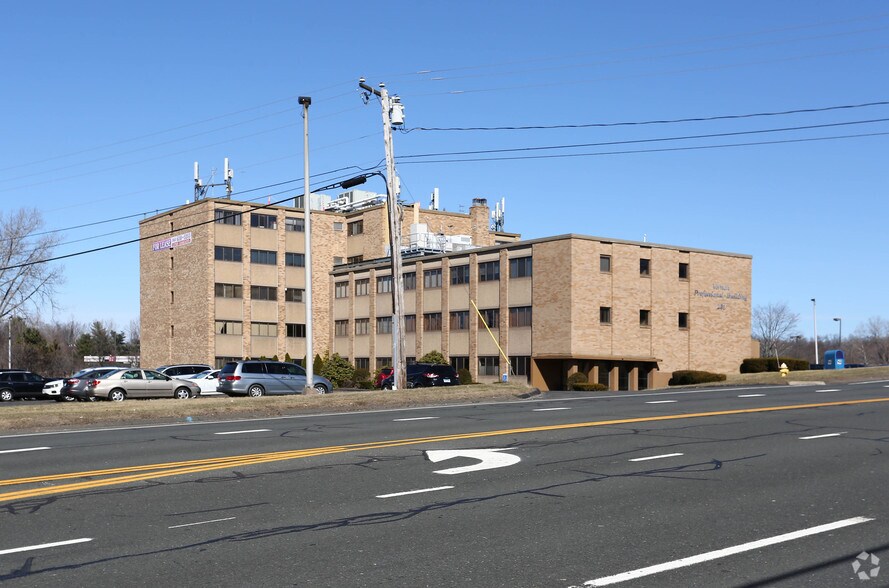 More Photos Of 281 Hartford Tpke, Vernon Rockville Office For Lease