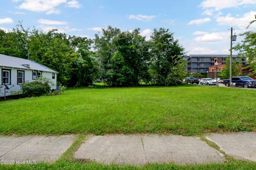More Photos Of 822 N 4th St, Wilmington Land For Sale