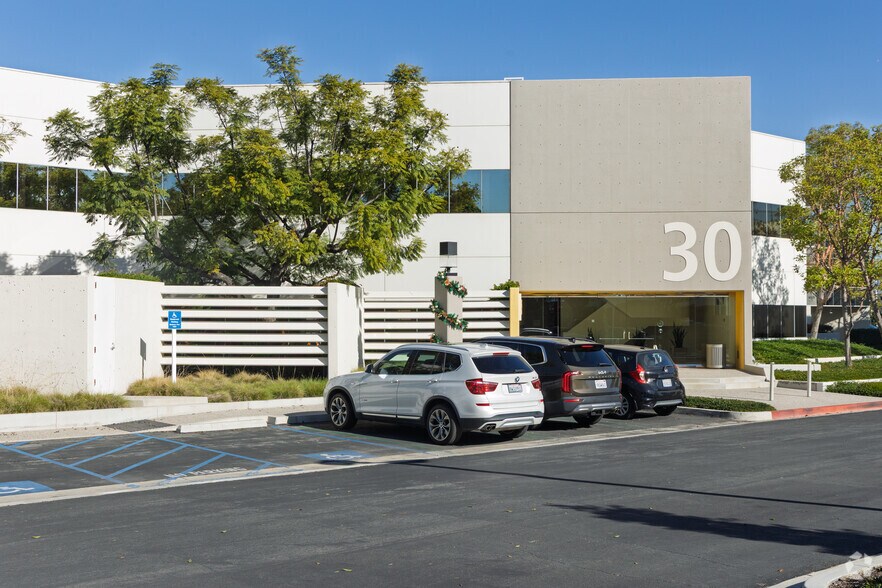 More Photos Of 30 Executive Park, Irvine Office For Lease