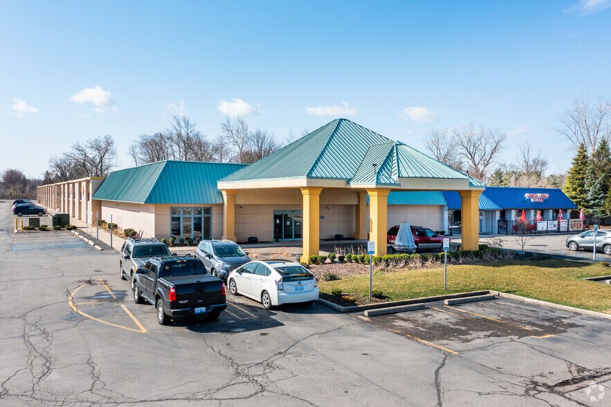 Primary Photo Of 30375 Plymouth Rd, Livonia Hotel For Lease