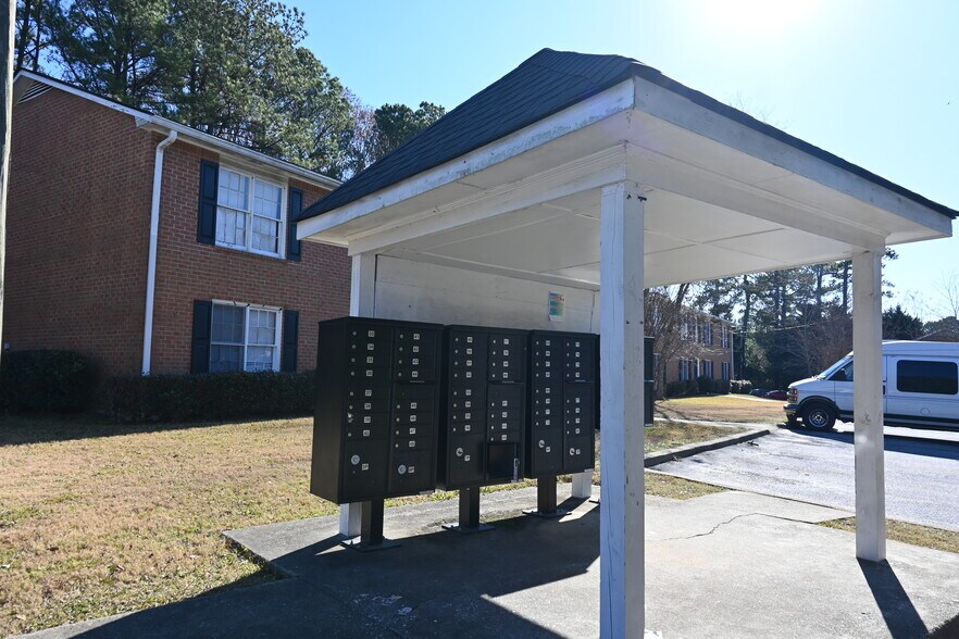 More Photos Of 393 Stone Mountain St, Lawrenceville Apartments For Sale
