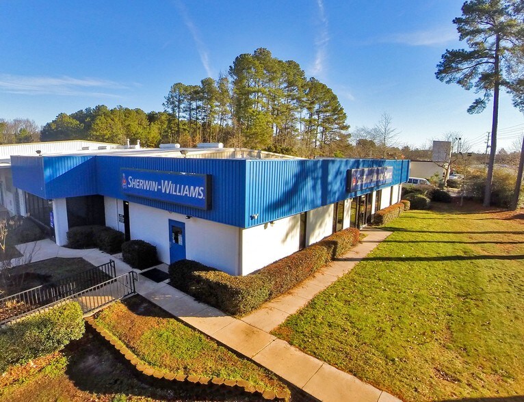 More Photos Of 7513 Us Highway 64 E, Knightdale General Retail For Lease