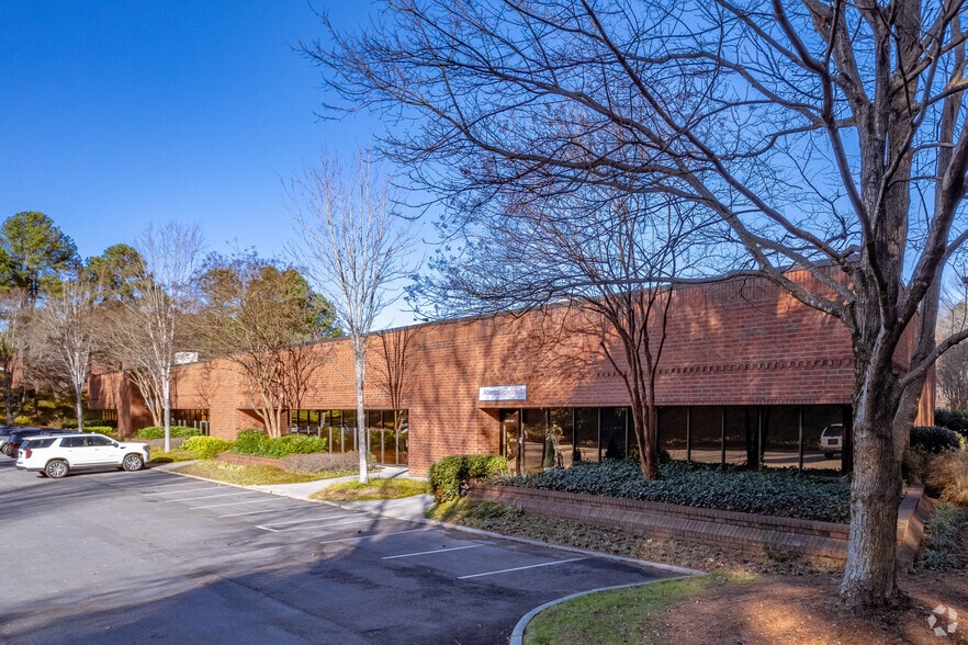 More Photos Of 2030 Powers Ferry Rd SE, Atlanta Unknown For Lease