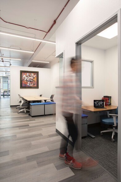 More Photos Of 309 Pine Ave, Long Beach Coworking Space