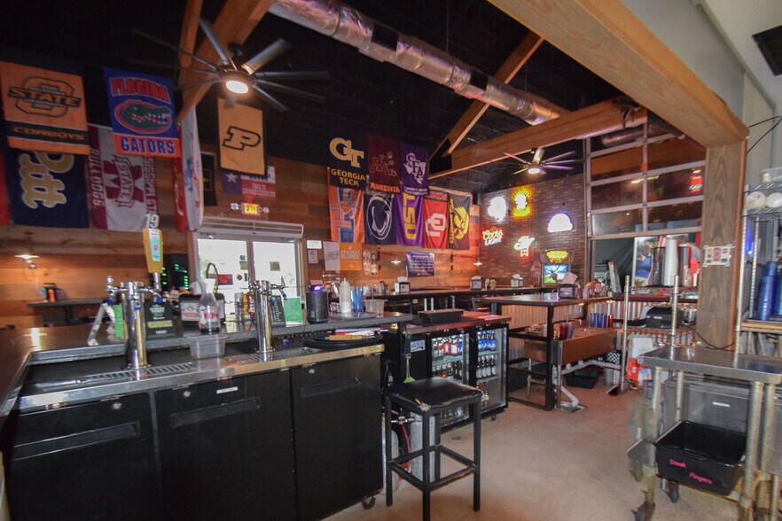 More Photos Of 401 State Highway 156, Pointblank Restaurant For Sale